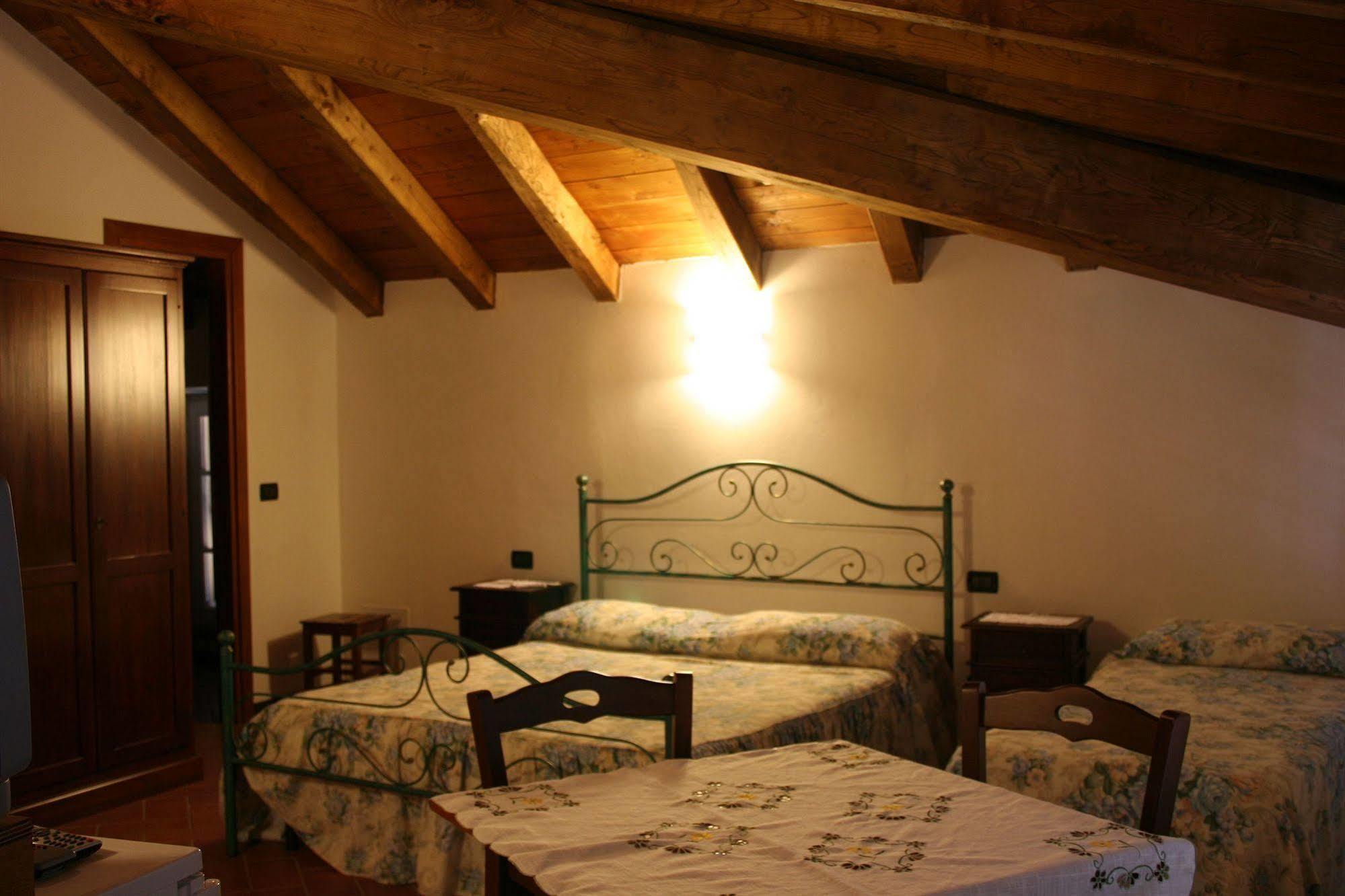 La Meridiana Casale 피뇨네 외부 사진